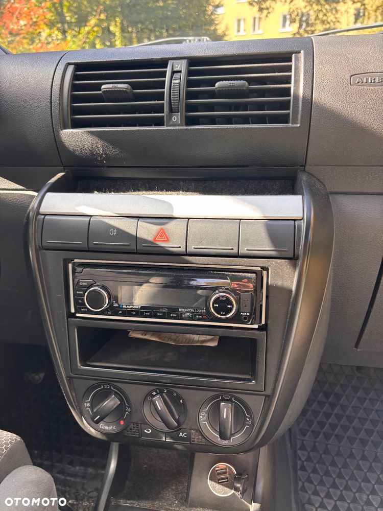 Volkswagen Fox - 7