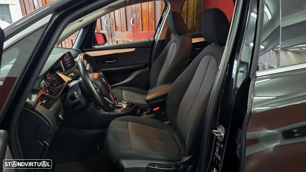 BMW 216 Active Tourer d Advantage Auto - 53