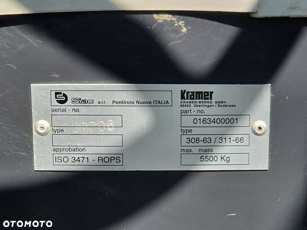 Kramer ALLRAD 318 - 17