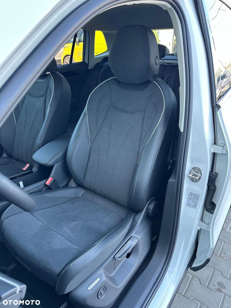 Volkswagen Tiguan - 13
