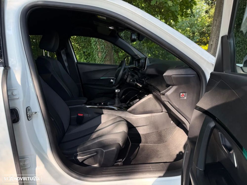 Peugeot 2008 - 24