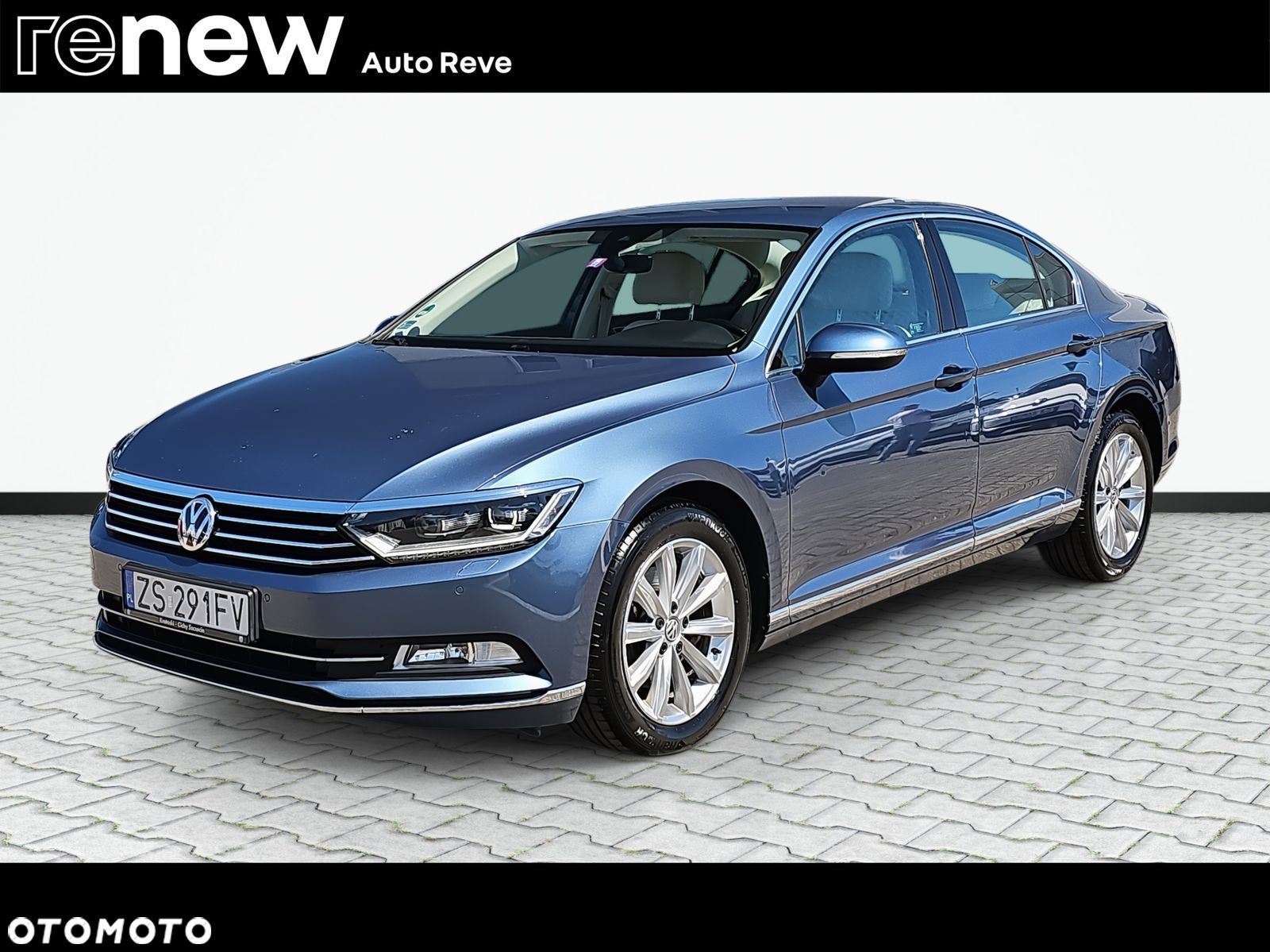 Volkswagen Passat - 1