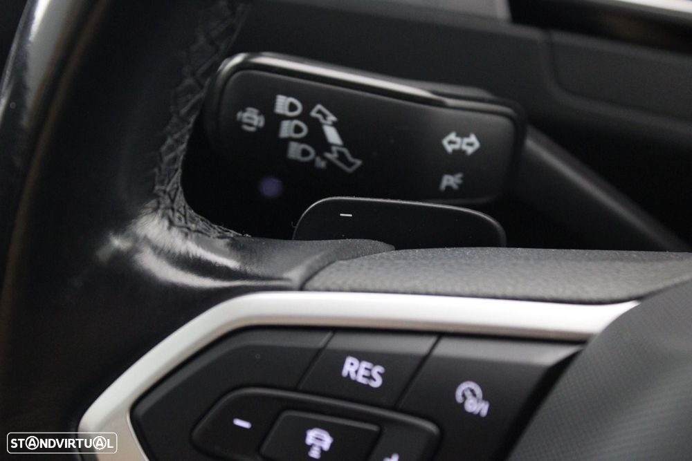 Volkswagen Passat Variant 2.0 TDI Business DSG — fotografia 11