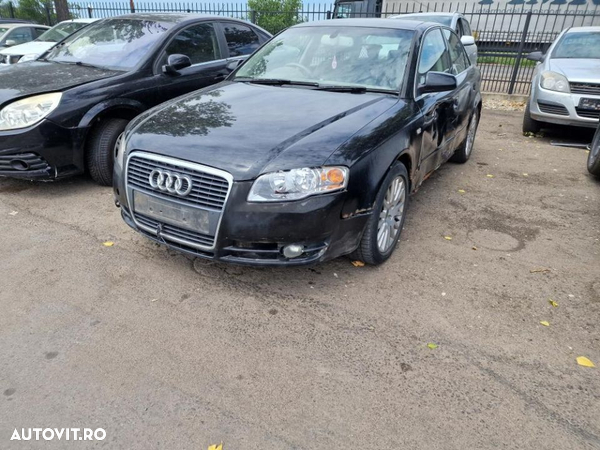 Dezmembrez Audi A4 2.0 motorina fabricatie 2008
