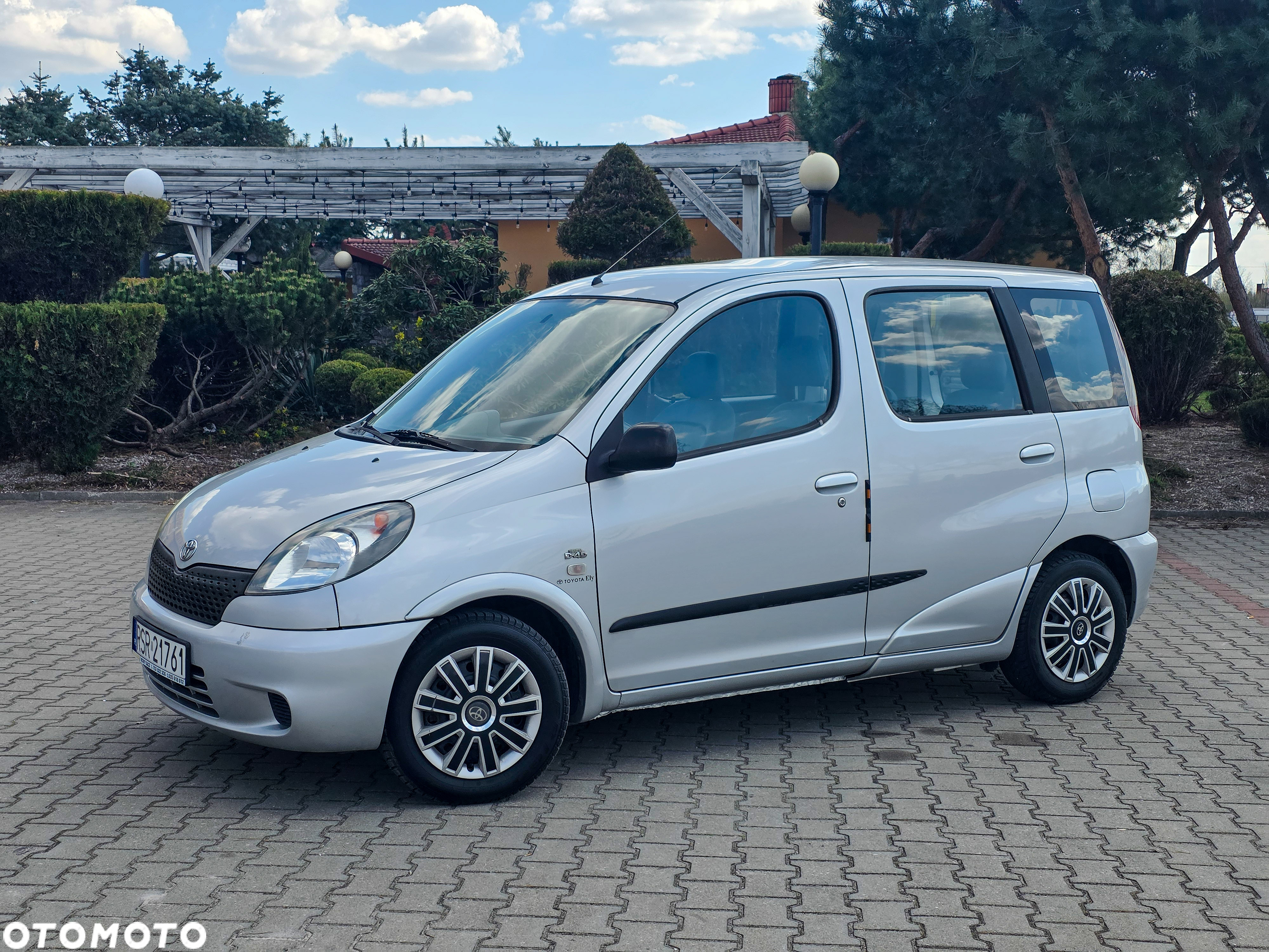 Toyota Yaris Verso 1.4 D-4D - 2