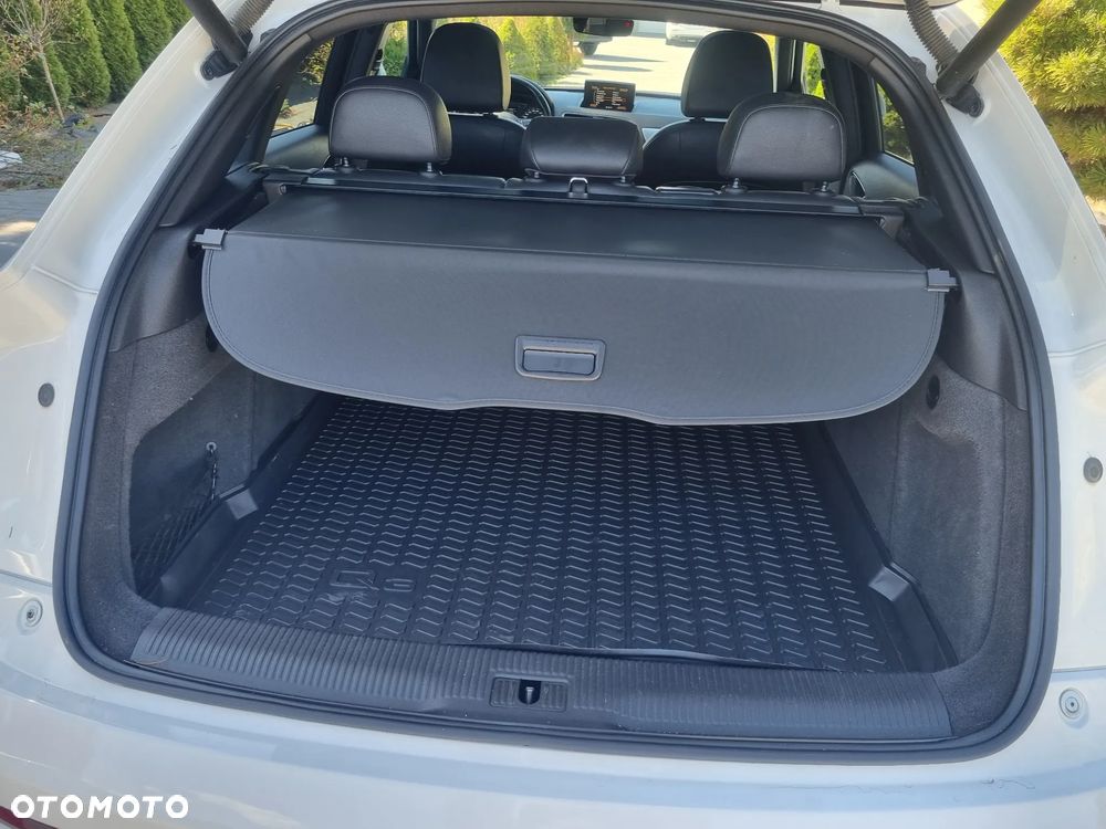 Audi Q3 2.0 TFSI Quattro S tronic sport - 13