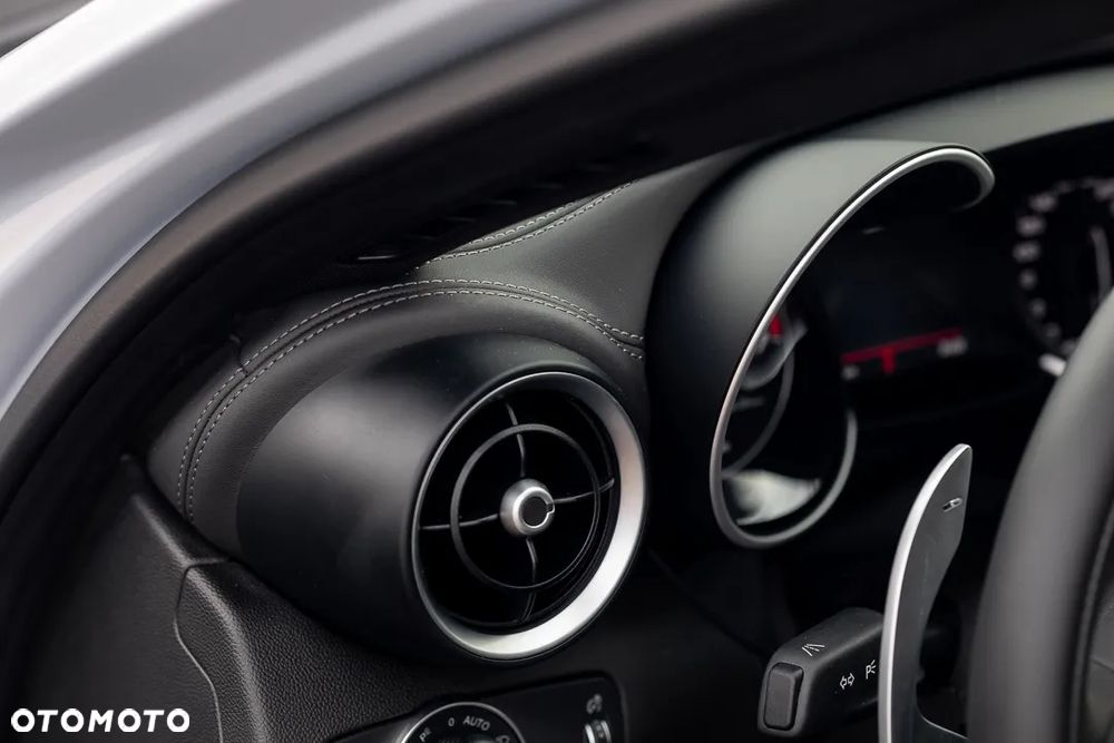 Alfa Romeo Giulia 2.0 Turbo Veloce TI Q4 - 20