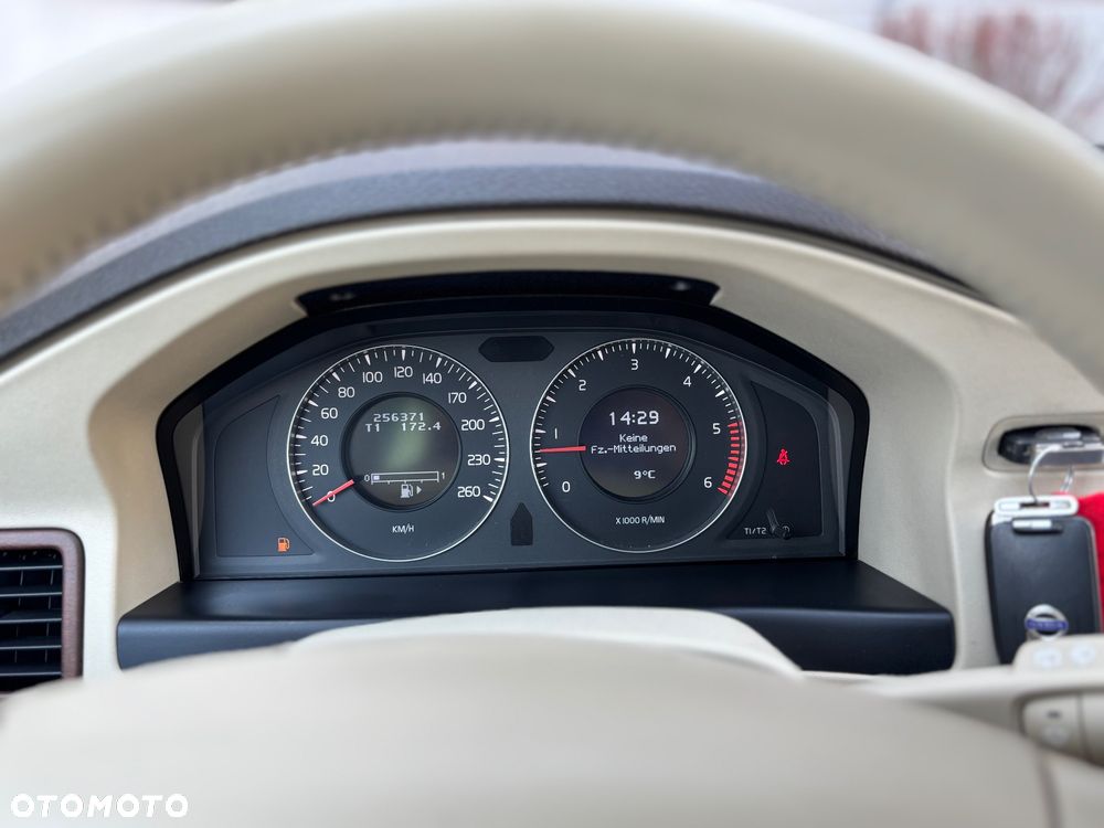 Volvo XC 70 D5 AWD Summum - 29