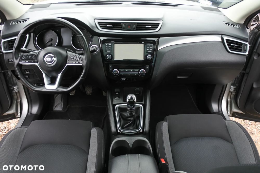 Nissan Qashqai 1.5 dCi N-WAY - 16