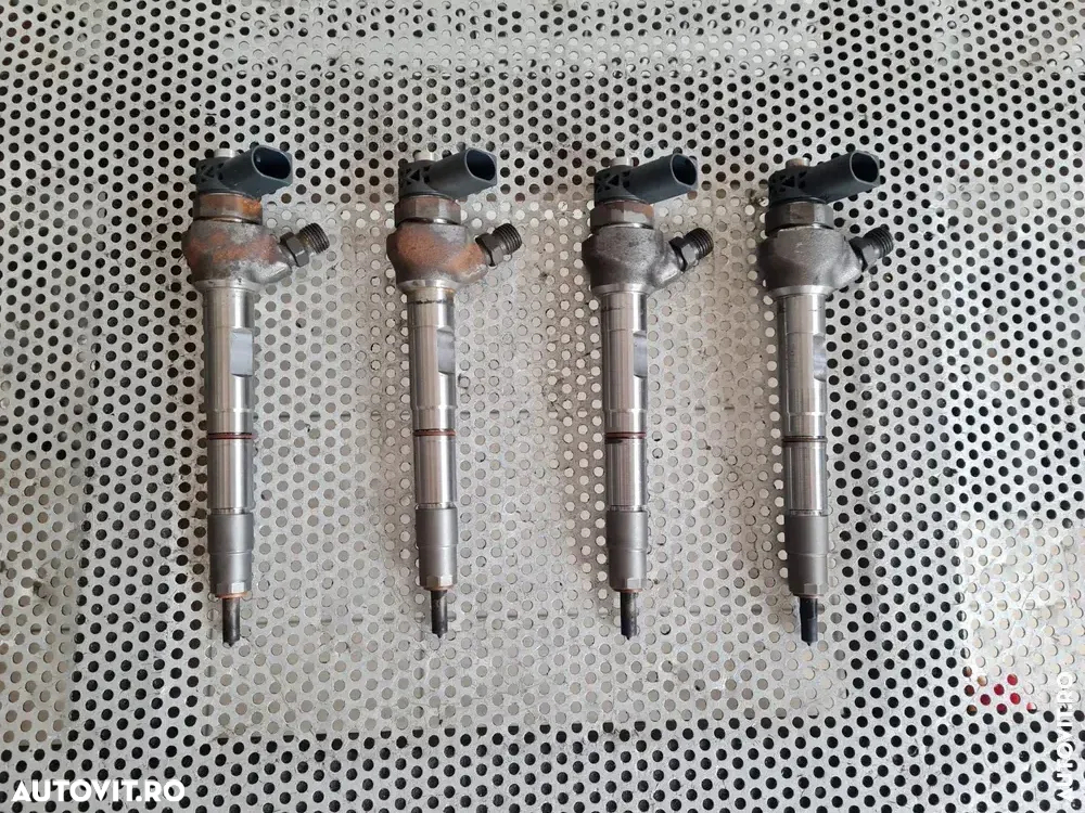Injectoare Injector Audi A3 8V A4 B8 A5 8T3 A6 C7 Q3 Q5 Seat Skoda 2.0 Tdi Euro 5 Cod 04LAE Octavia - 3