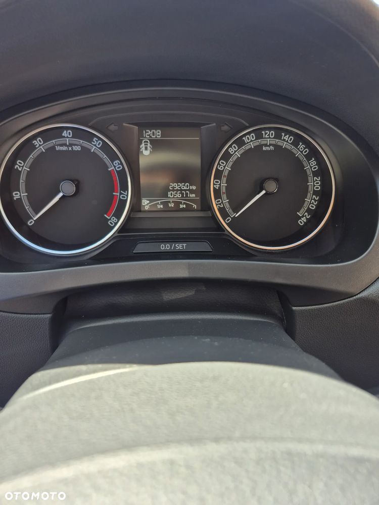 Skoda RAPID 1.0 TSI Ambition - 12