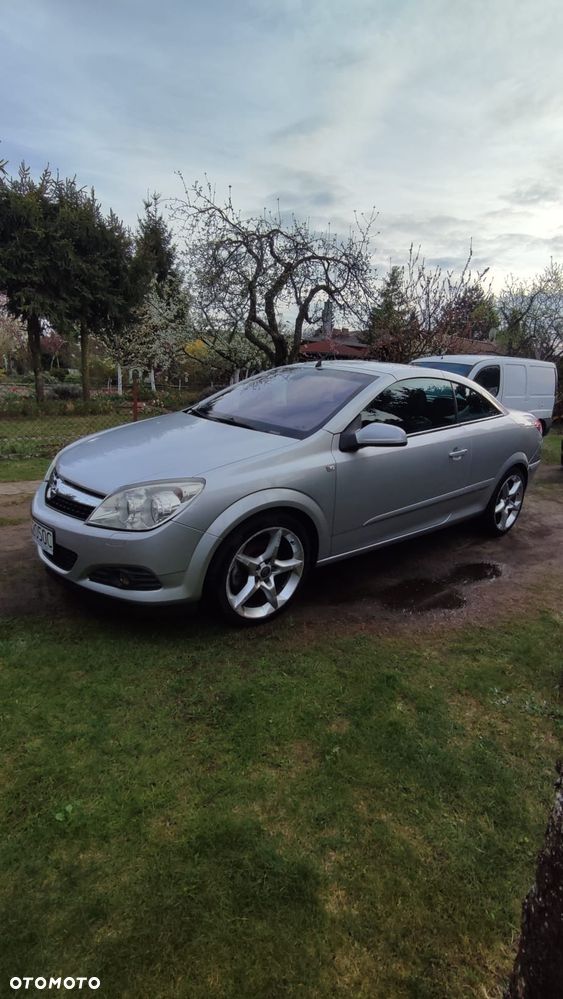 Opel Astra 1.9 CDTI Cosmo - 6