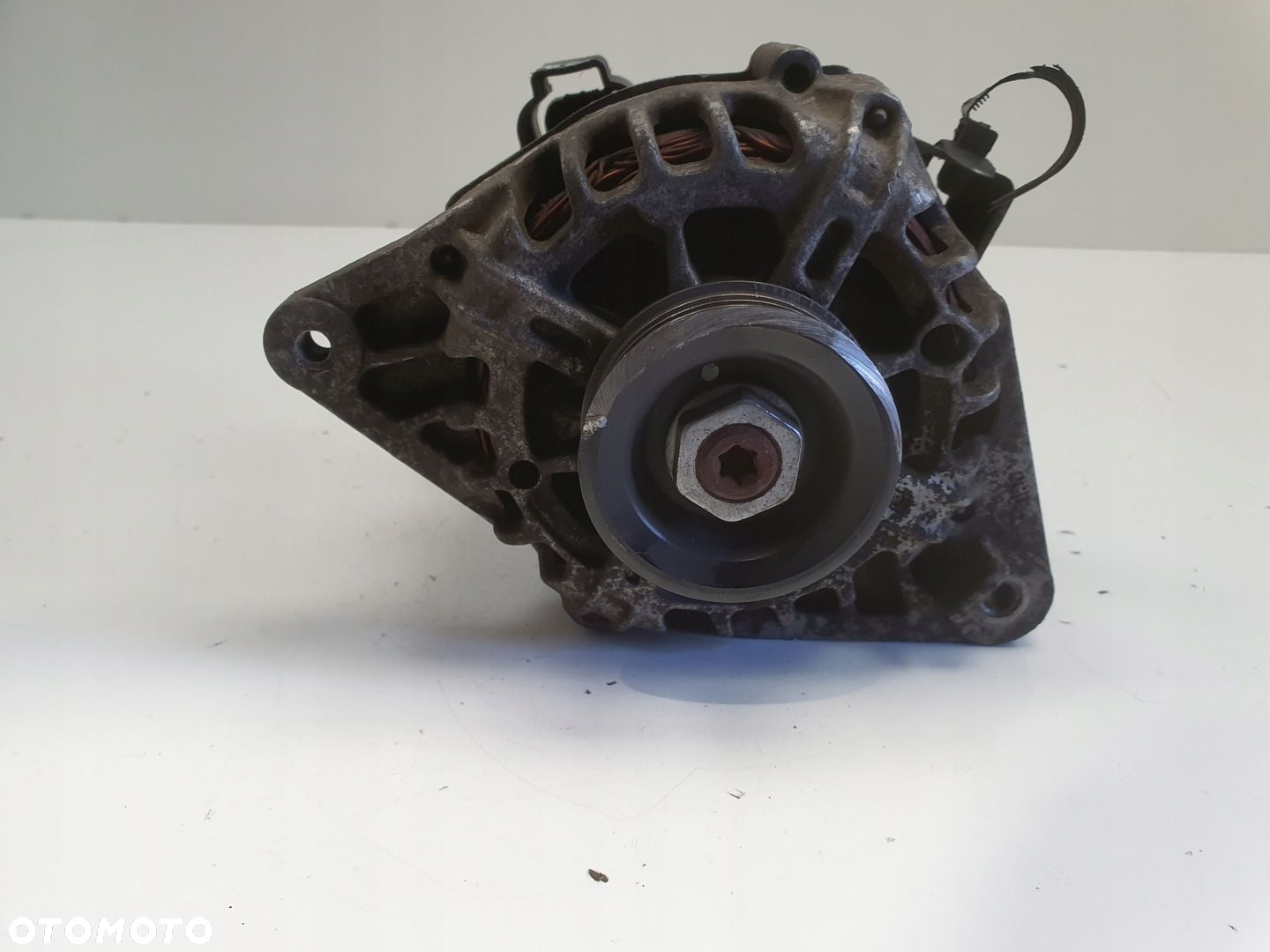 Hyundai Getz 1.4 16V ALTERNATOR 37300-22650 valeo 90A - 3