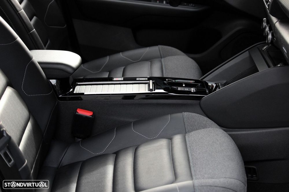 Citroën e-C4 50 kWh Shine - 23