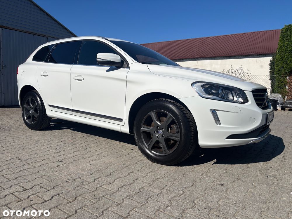 Volvo XC 60 D4 AWD Momentum - 1