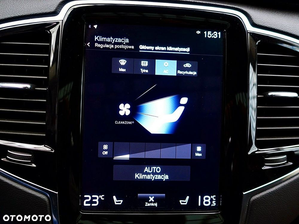Volvo XC 90 - 31
