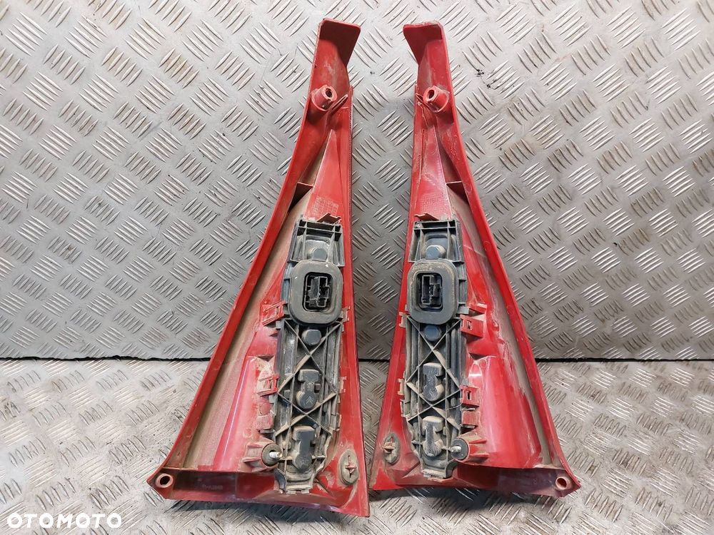 LAMPA PRAWY TYŁ CITROEN C3 I - 2