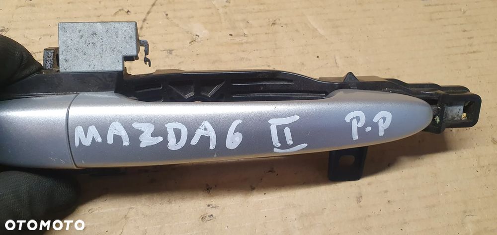Klamka prawy przód przednia prawa Mazda 6 II - 6