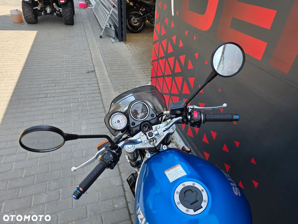 Suzuki SV - 18