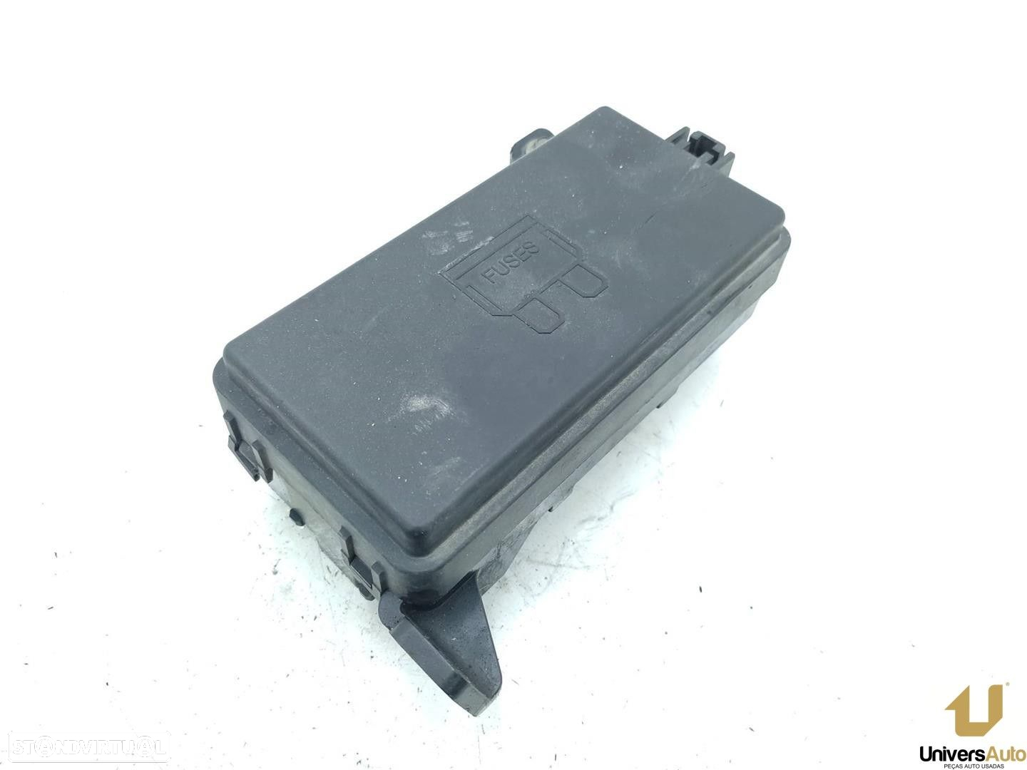 CAIXA RELÉS / FUSÍVEIS LAND ROVER FREELANDER 2000 -YPP100310L - 3