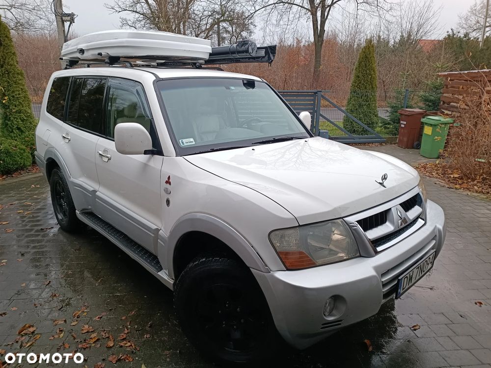 Mitsubishi Pajero 3.5 V6 GDI 7os (lea) - 1