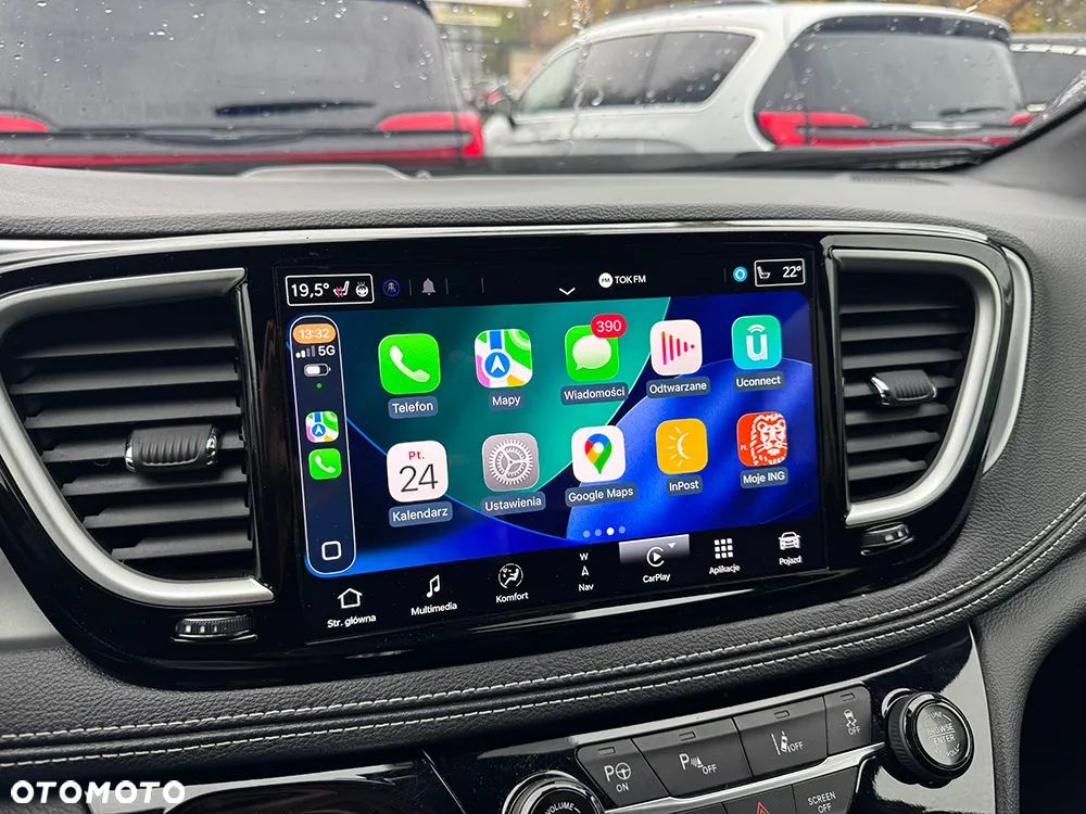 Chrysler Pacifica - 31