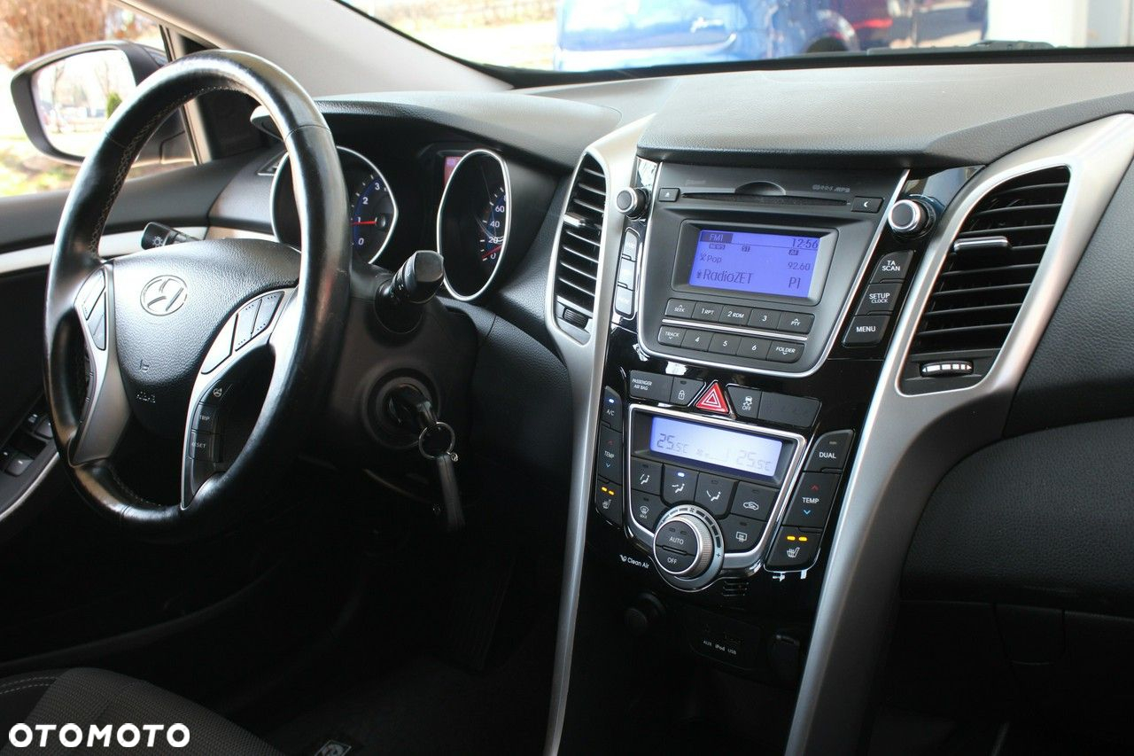 Hyundai i30 1.6 Premium - 25