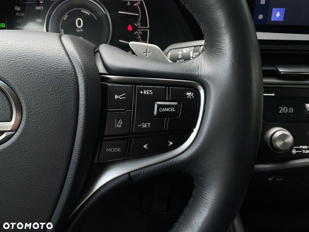Lexus ES 300h Business Edition - 29