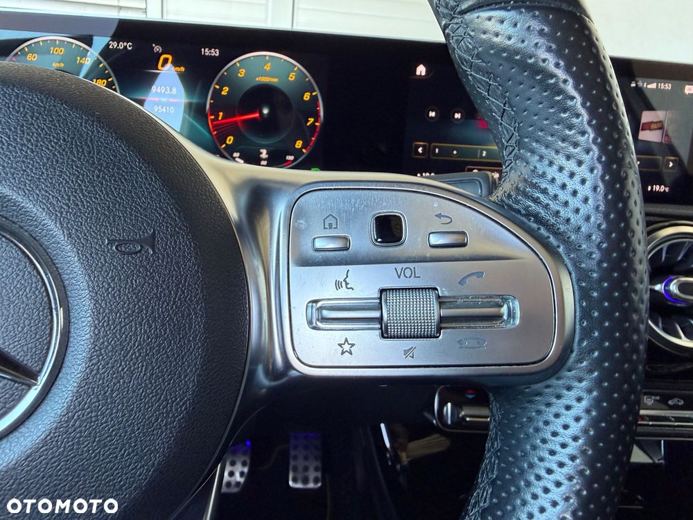 Mercedes-Benz Klasa A 200 7G-DCT Edition 1 - 24