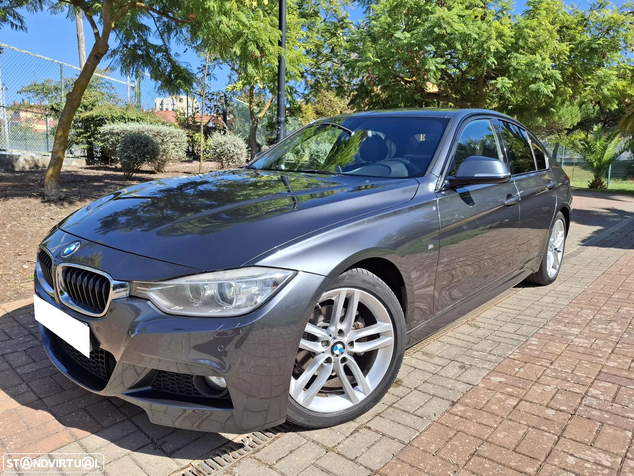 BMW 318 d Pack M - 1