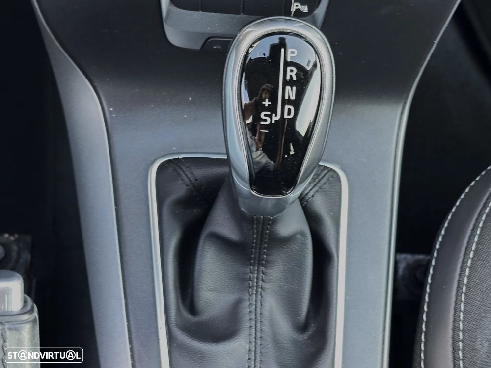 Volvo V40 1.5 T3 Sport Edition Geartronic - 17