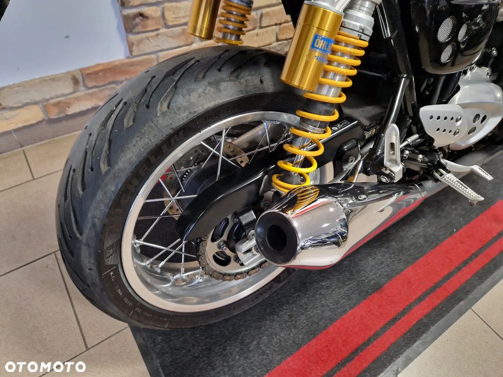 Triumph Thruxton - 22