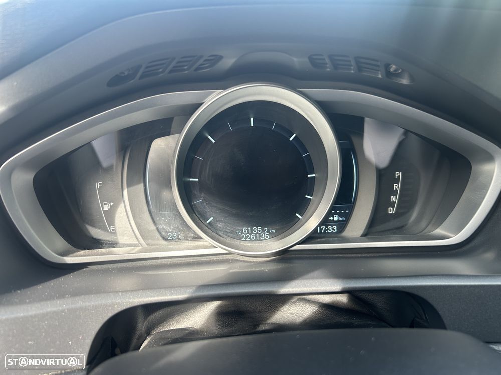 Volvo V40 1.6 D2 Summum Powershift - 12