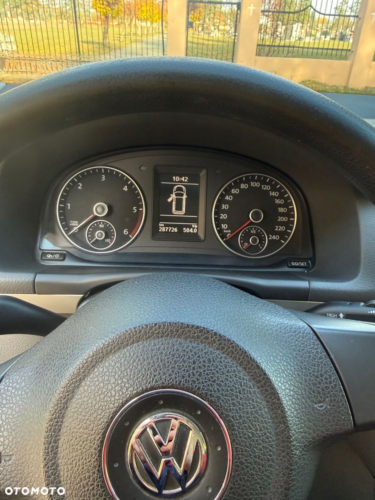 Volkswagen Touran - 6