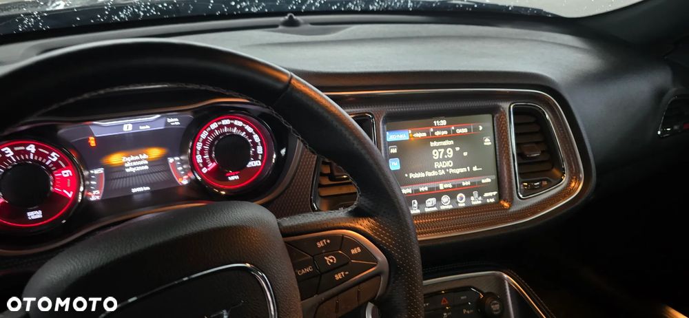 Dodge Challenger - 3