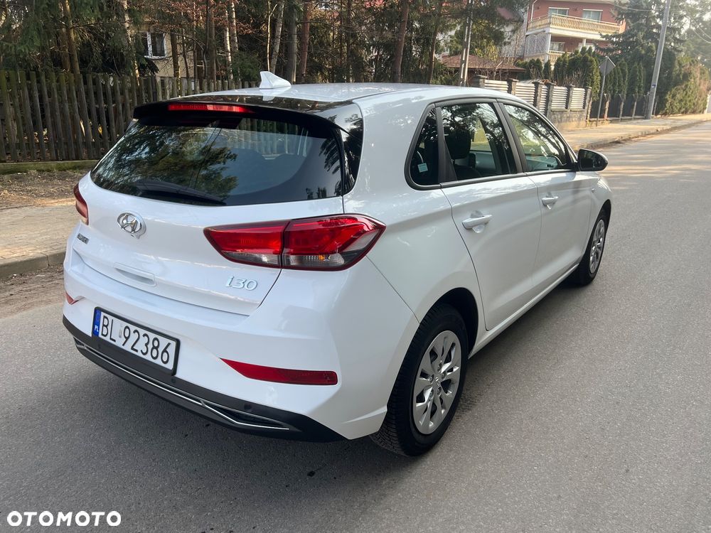 Hyundai i30 1.5 T-GDI 48V Modern - 4