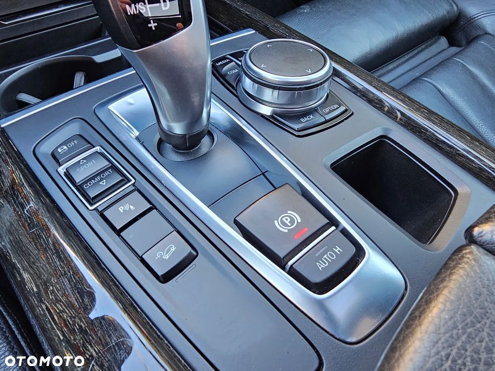 BMW X5 xDrive30d Sport-Aut - 14