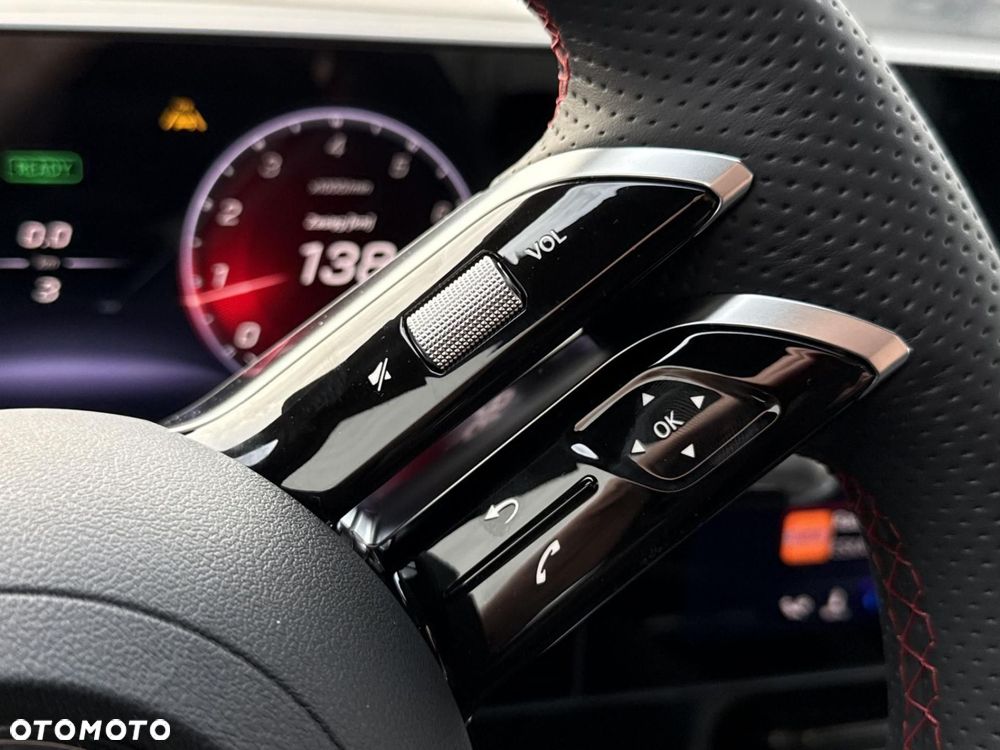 Mercedes-Benz CLA - 18