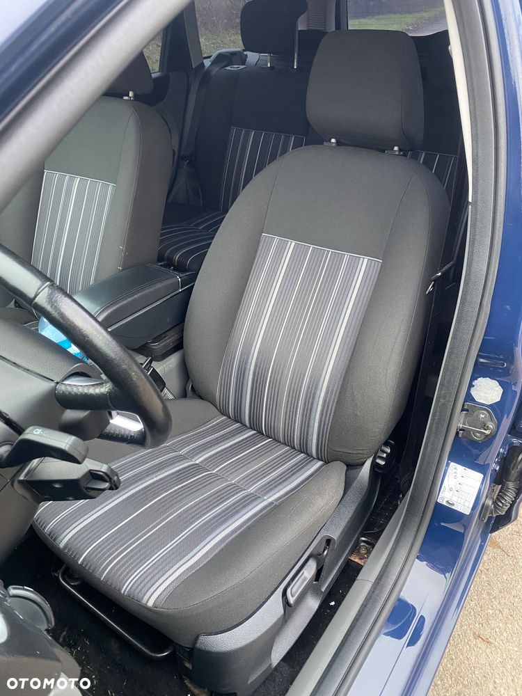 Ford Focus 1.6 Ambiente - 10