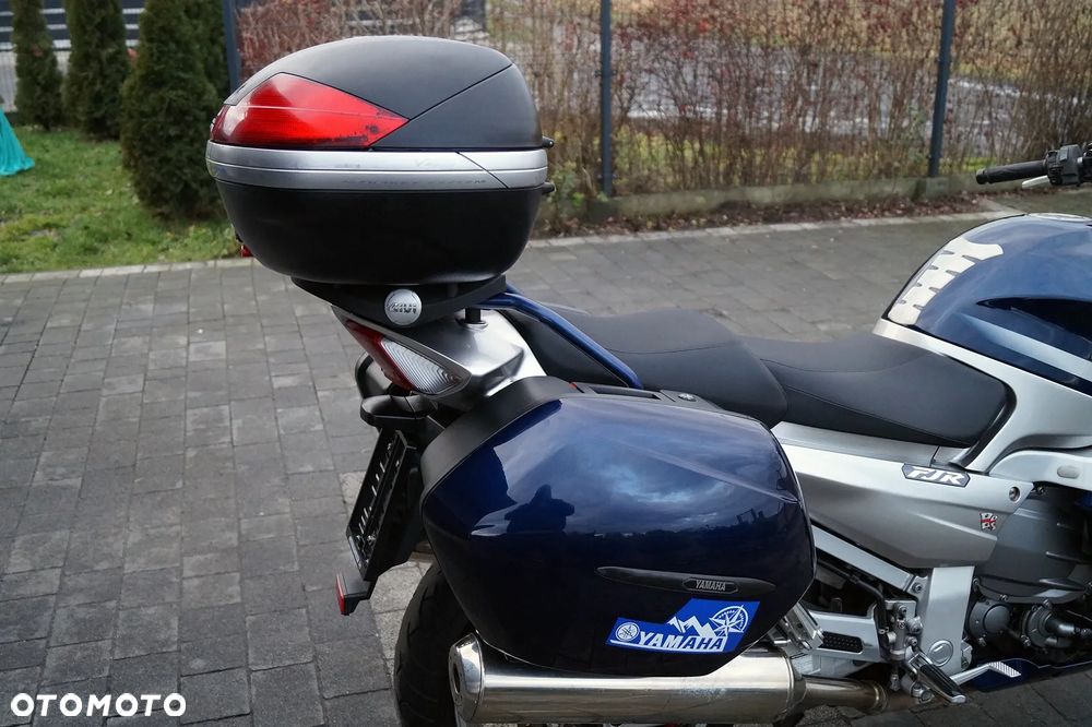 Yamaha FJR - 17