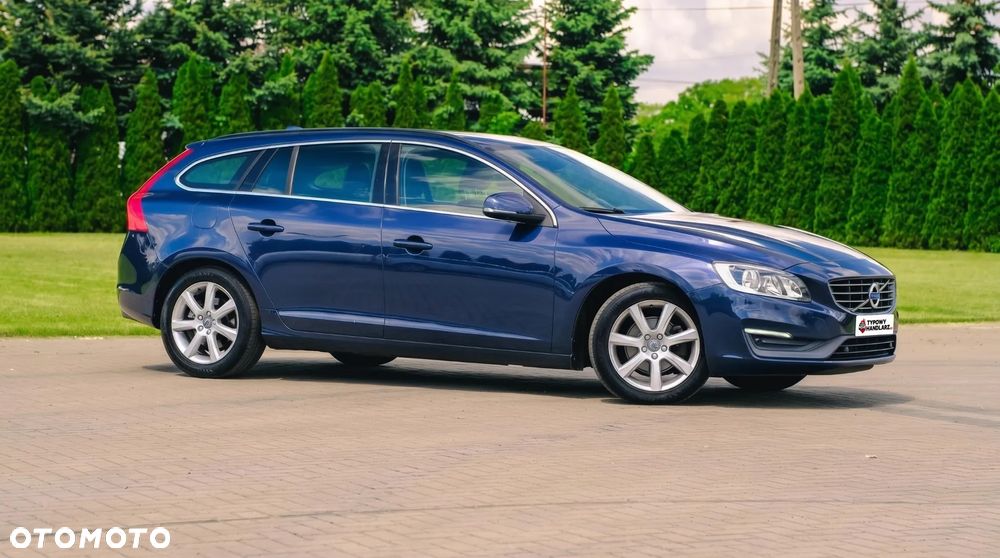 Volvo V60 D4 Drive-E Momentum - 11
