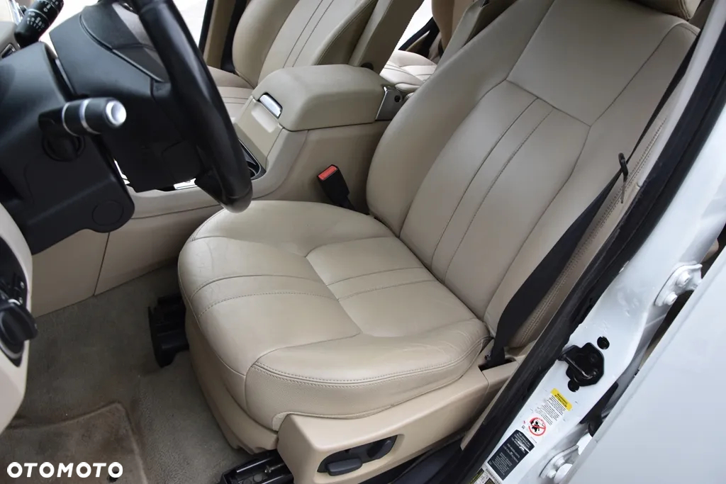 Land Rover Discovery IV 5.0 V8 HSE - 34