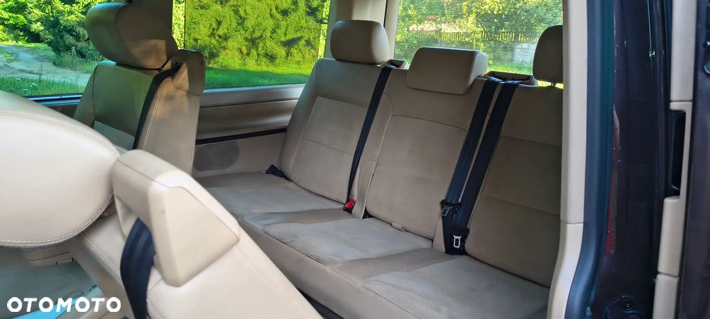 Volkswagen Multivan - 6