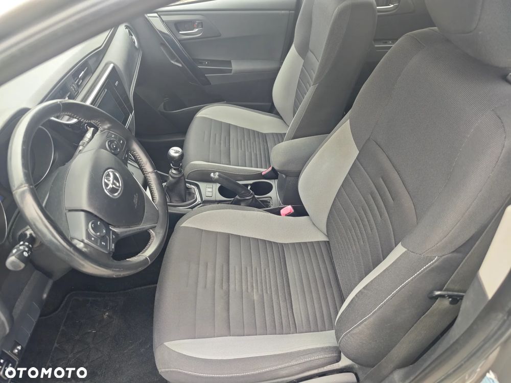 Toyota Auris 1.33 VVT-i Comfort - 14