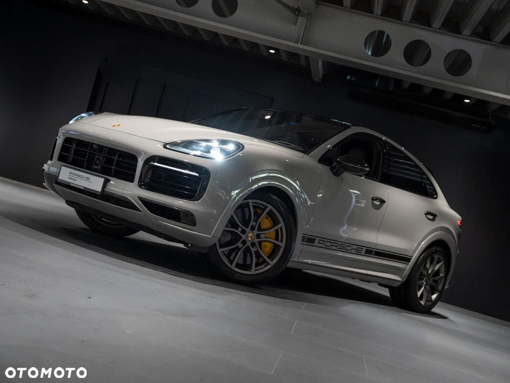 Porsche Cayenne - 16