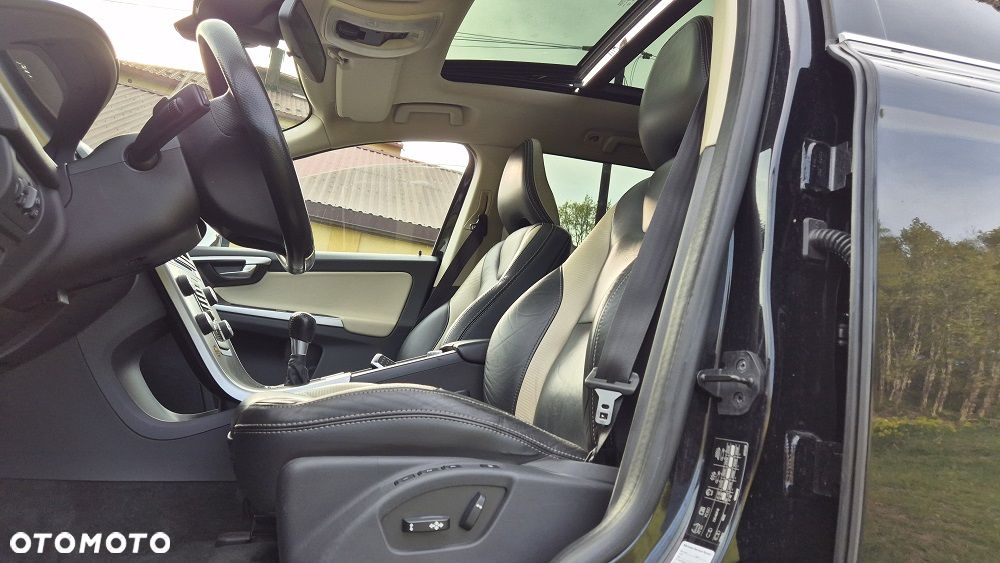 Volvo XC 60 D4 RDesign - 6