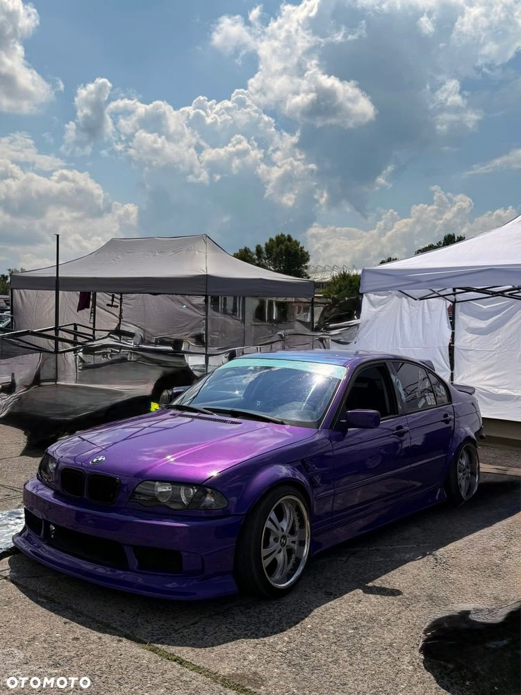 BMW Seria 3 323i - 4