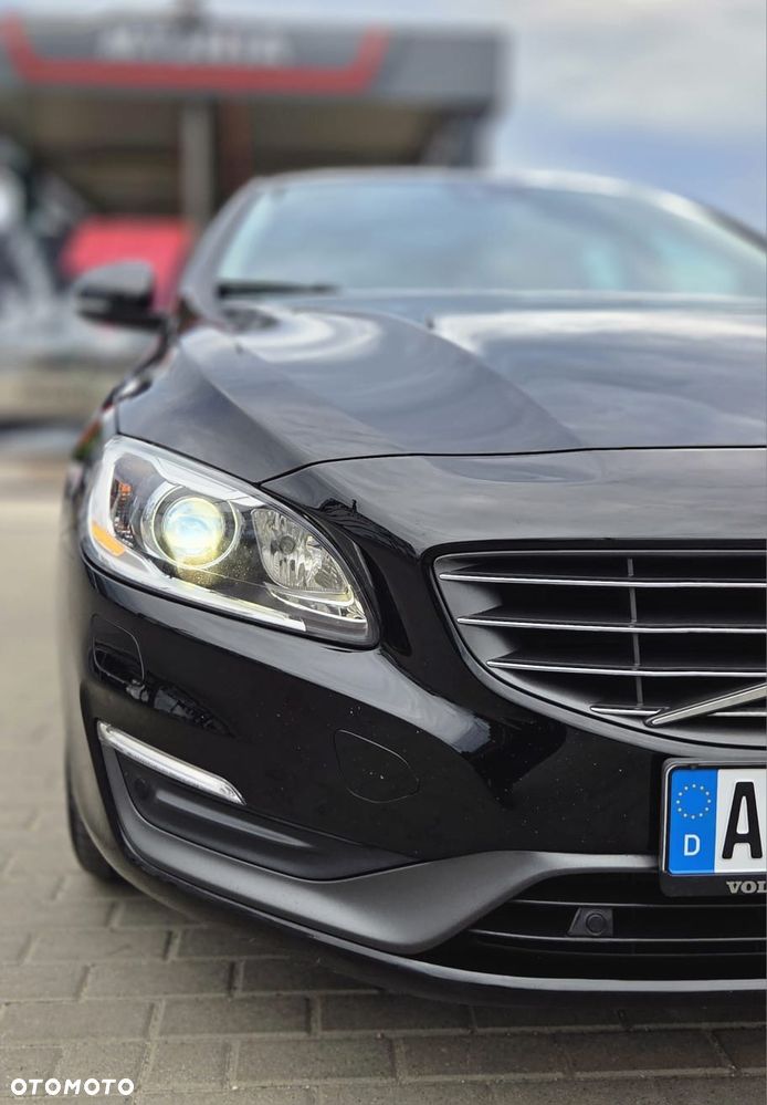 Volvo V60 D3 Base - 35
