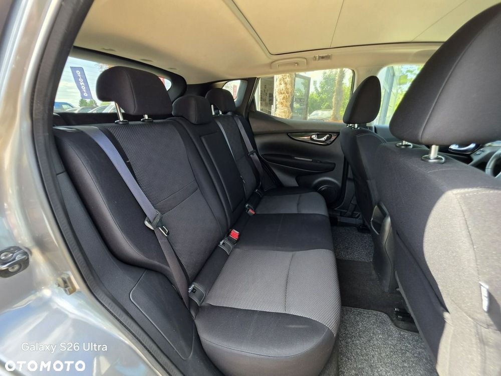 Nissan Qashqai 1.2 DIG-T Xtronic N-Connecta - 32