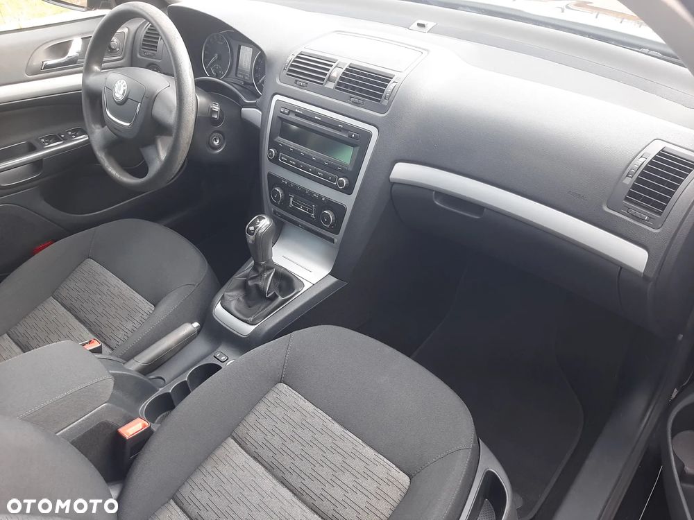 Skoda Octavia 1.6 TDI DPF FAMILY - 16